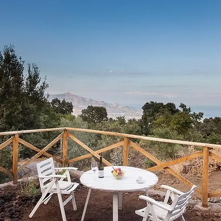 Ecoagriturismo Notti Stellate Etna Mare Alloggio per agriturismo *
