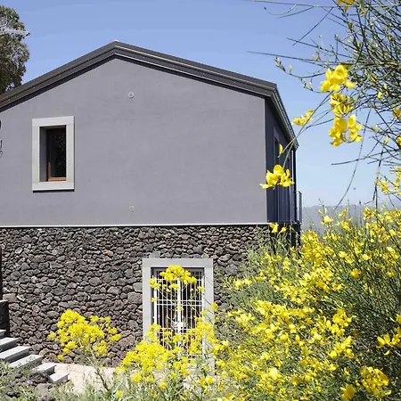 Ecoagriturismo Notti Stellate Etna Mare * Mascali