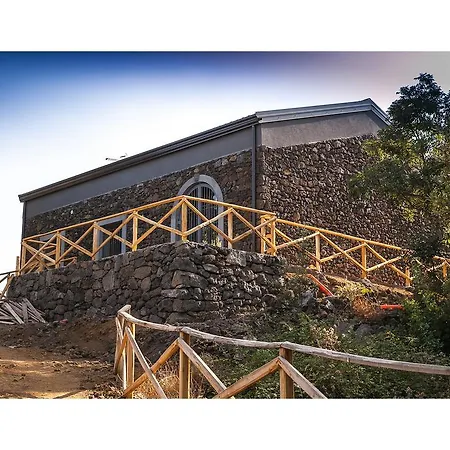 Ecoagriturismo Notti Stellate Etna Mare Séjour à la ferme